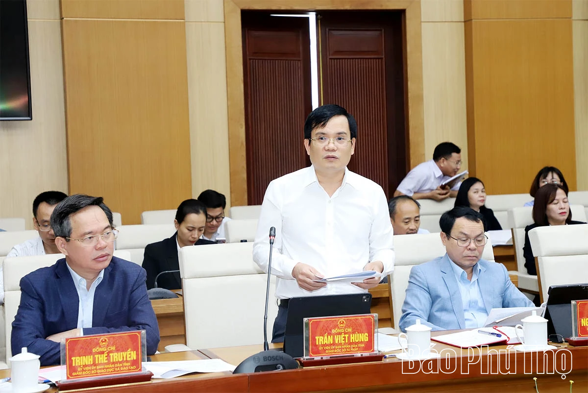 Thông qua 17 văn bản quy phạm pháp luật trình HĐND, UBND tỉnh và Chủ tịch UBND tỉnh ban hành