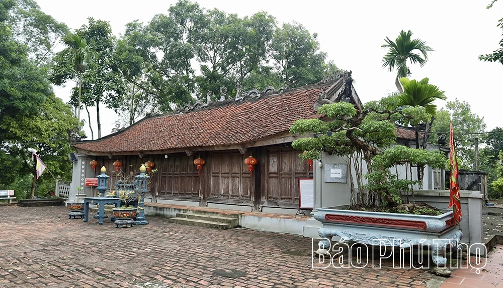 Đền Quốc tế - Nơi lưu giữ nghi lễ độc đáo Lễ hội cướp kén