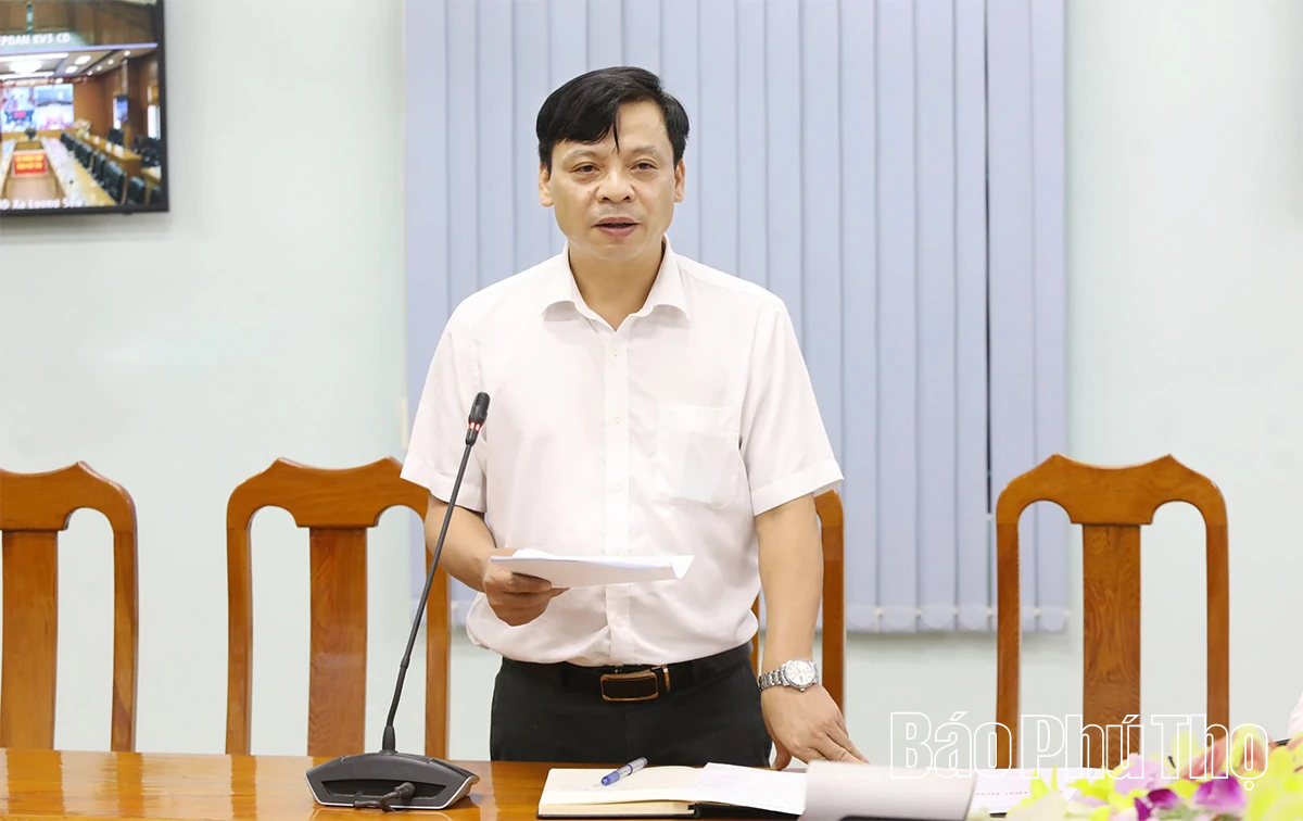 Chủ tịch UBND tỉnh Trần Duy Đông tiếp công dân định kỳ tháng 11