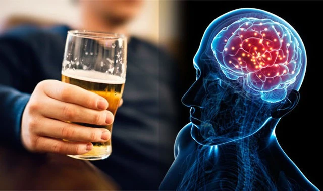 Uống mấy ly rượu mỗi ngày có thể tăng nguy cơ đột quỵ nghiêm trọng?