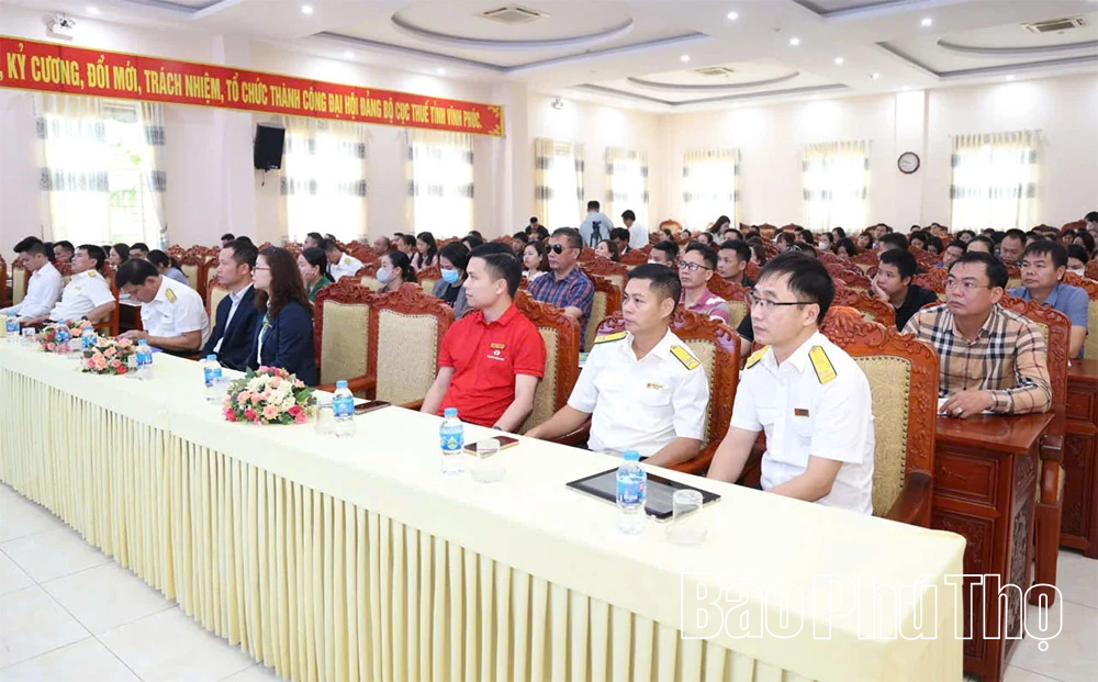 Đối thoại, triển khai chính sách thuế mới