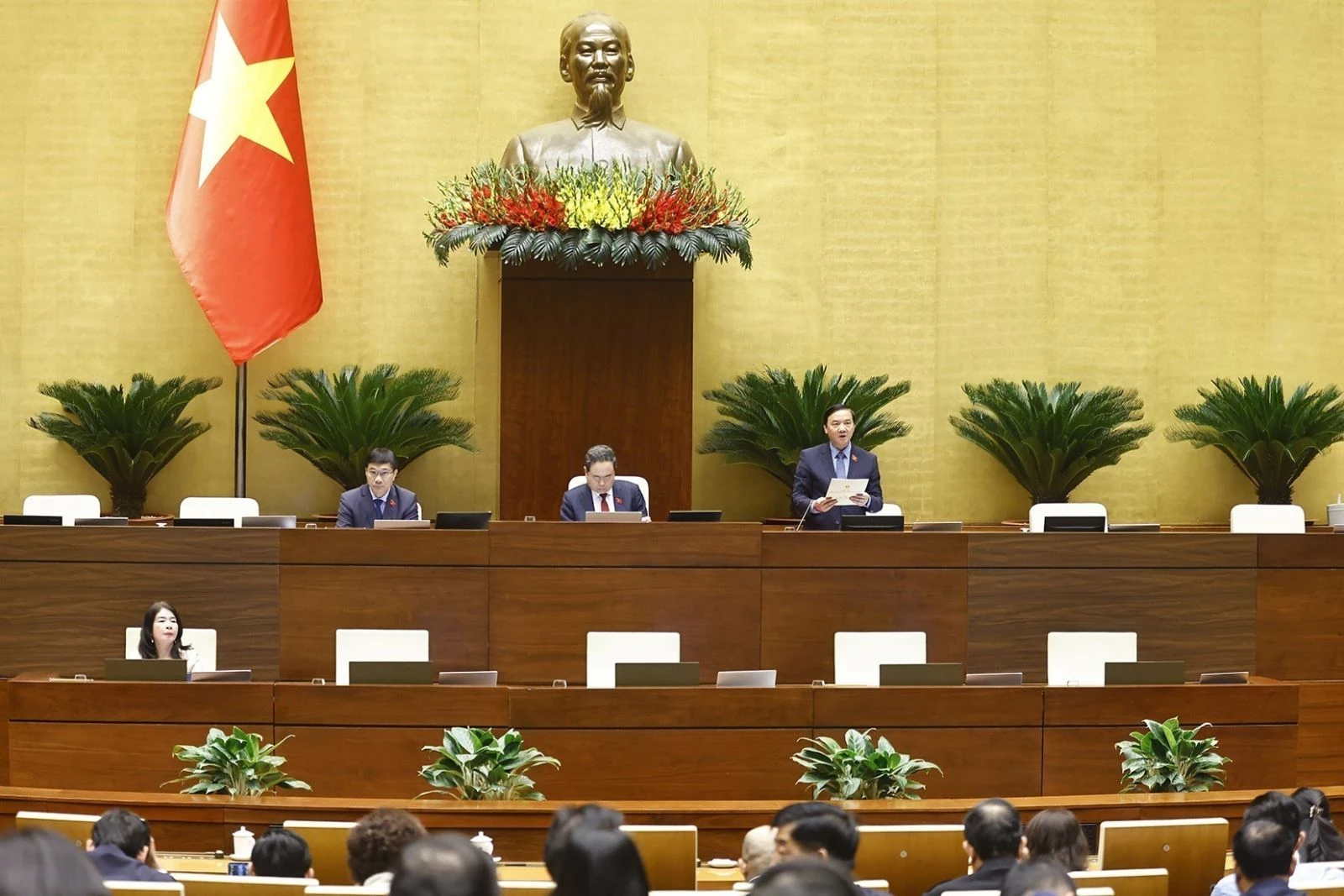 Ngày 19/11, Quốc hội tiếp tục thảo luận tháo gỡ vướng mắc trong thi hành Luật Đất đai 