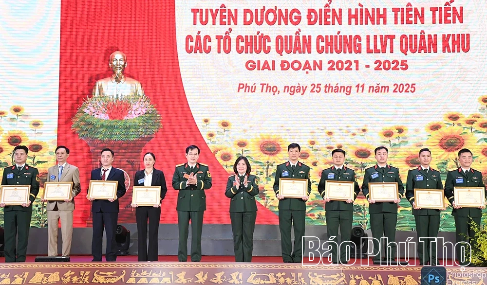Quân khu 2 tuyên dương các tập thể , cá nhân tiêu biểu trong hoạt động công tác quần chúng giai đoạn 2021 – 2025