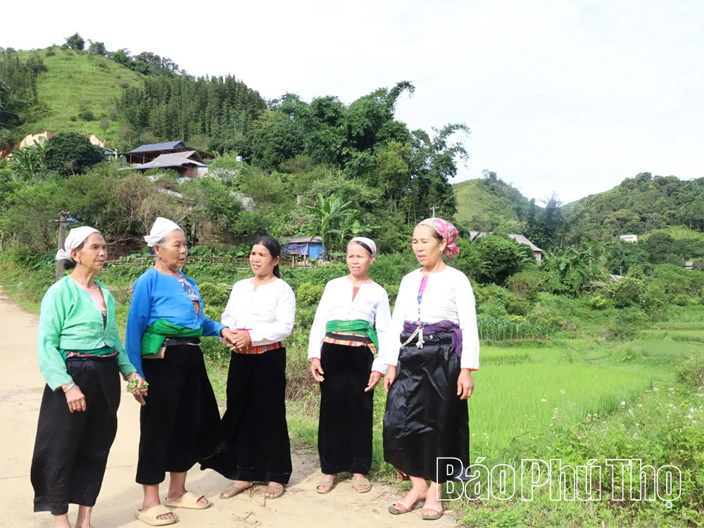 Khám phá du lịch trên “Nóc nhà xứ Mường”