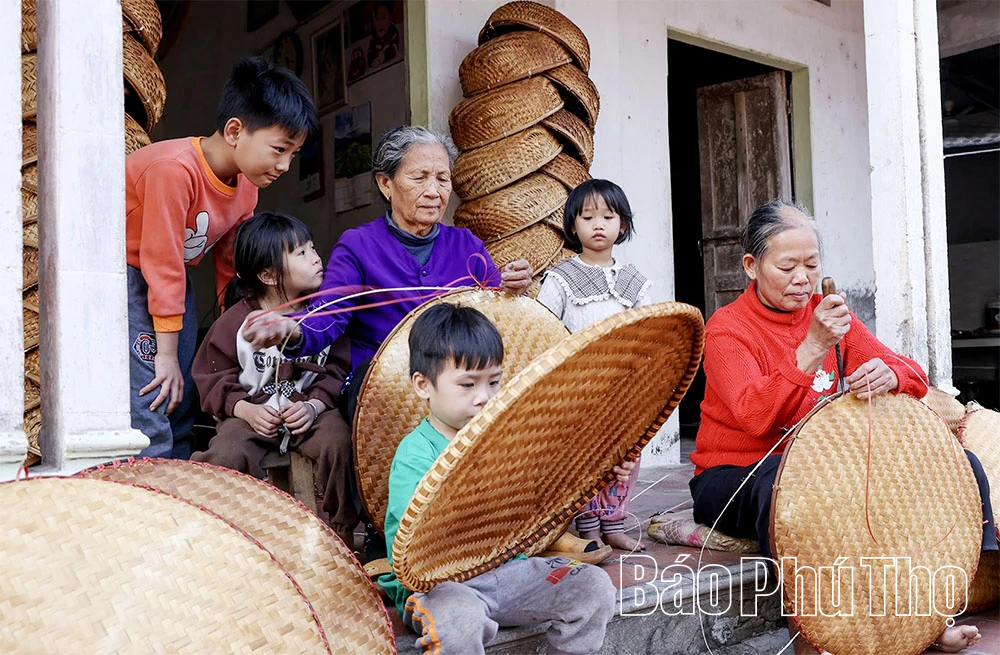 “Giữ lửa” nghề truyền thống ở Phú Thọ