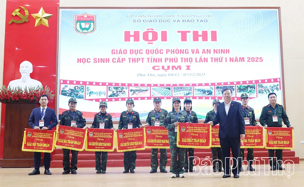 Bế mạc Hội thi Giáo dục quốc phòng và An ninh học sinh THPT lần thứ nhất, năm 2025 cụm I