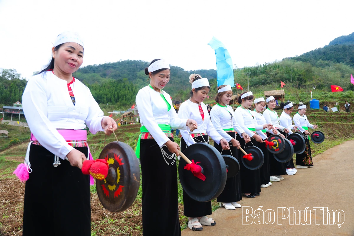 Chinh phục bản Mừng