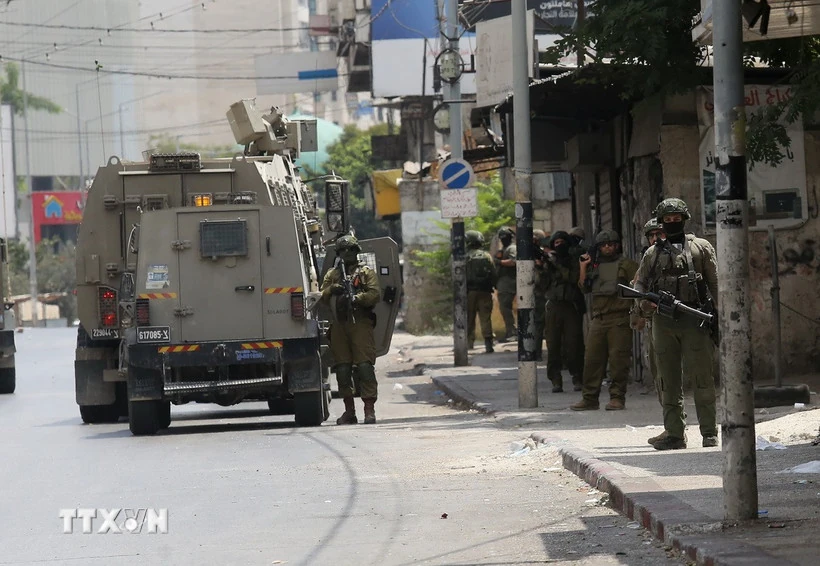 Israel tuyên bố mở cửa trở lại cửa khẩu giữa Bờ Tây và Jordan