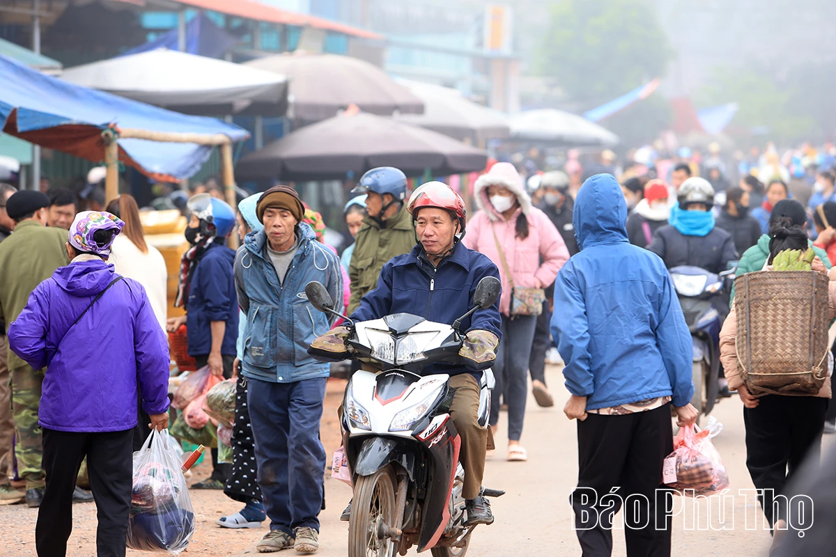 Đặc sắc phiên chợ vùng cao Bao La