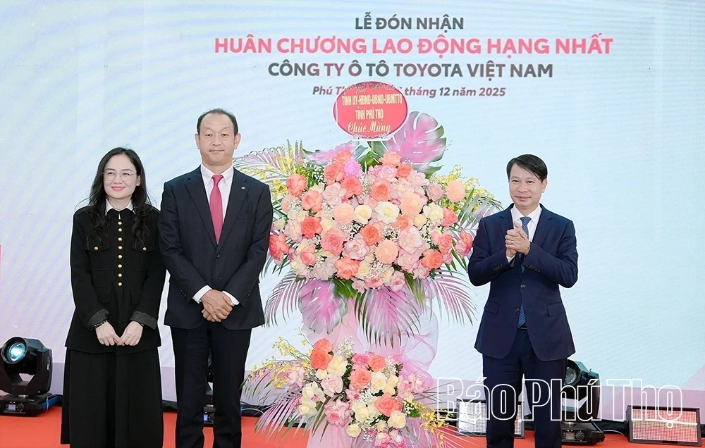 Toyota Vietnam awarded First-Class Labor Order