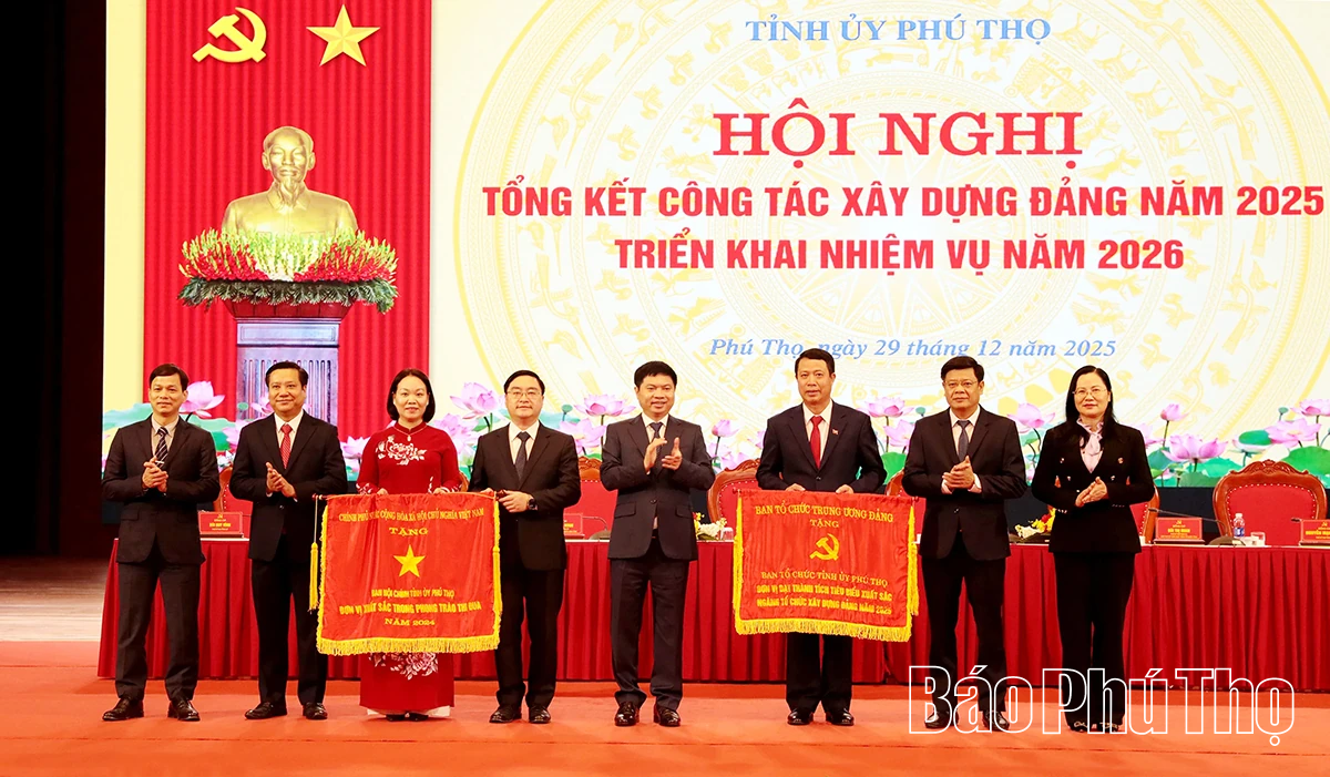 Xây dựng tỉnh Phú Thọ phát triển nhanh, bền vững, đáp ứng niềm tin của Nhân dân