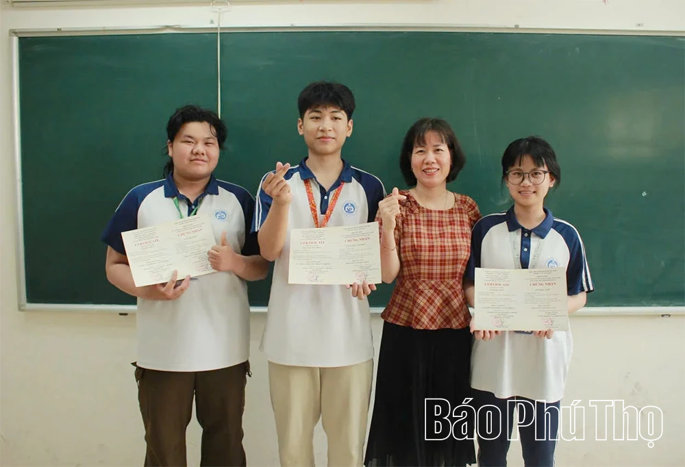Trường THPT Chuyên Vĩnh Phúc có 2 học sinh đạt thủ khoa kỳ thi học sinh giỏi Quốc gia