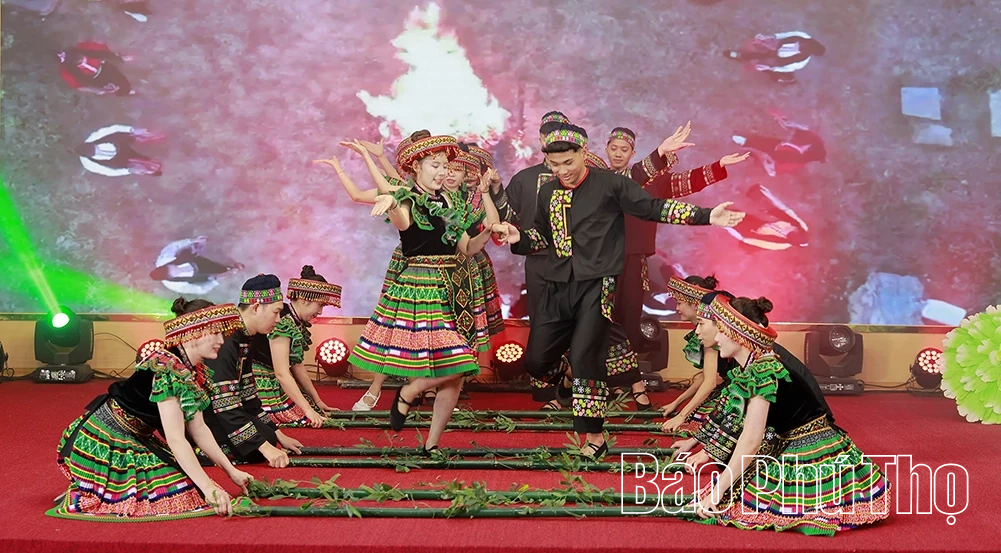 Bệnh viện Sản nhi tỉnh Phú Thọ kỷ niệm 71 năm Ngày Thầy thuốc Việt Nam