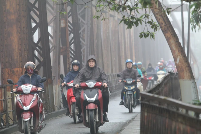 Thời tiết 25/2: Bắc Bộ trời lạnh, mưa dông diện rộng