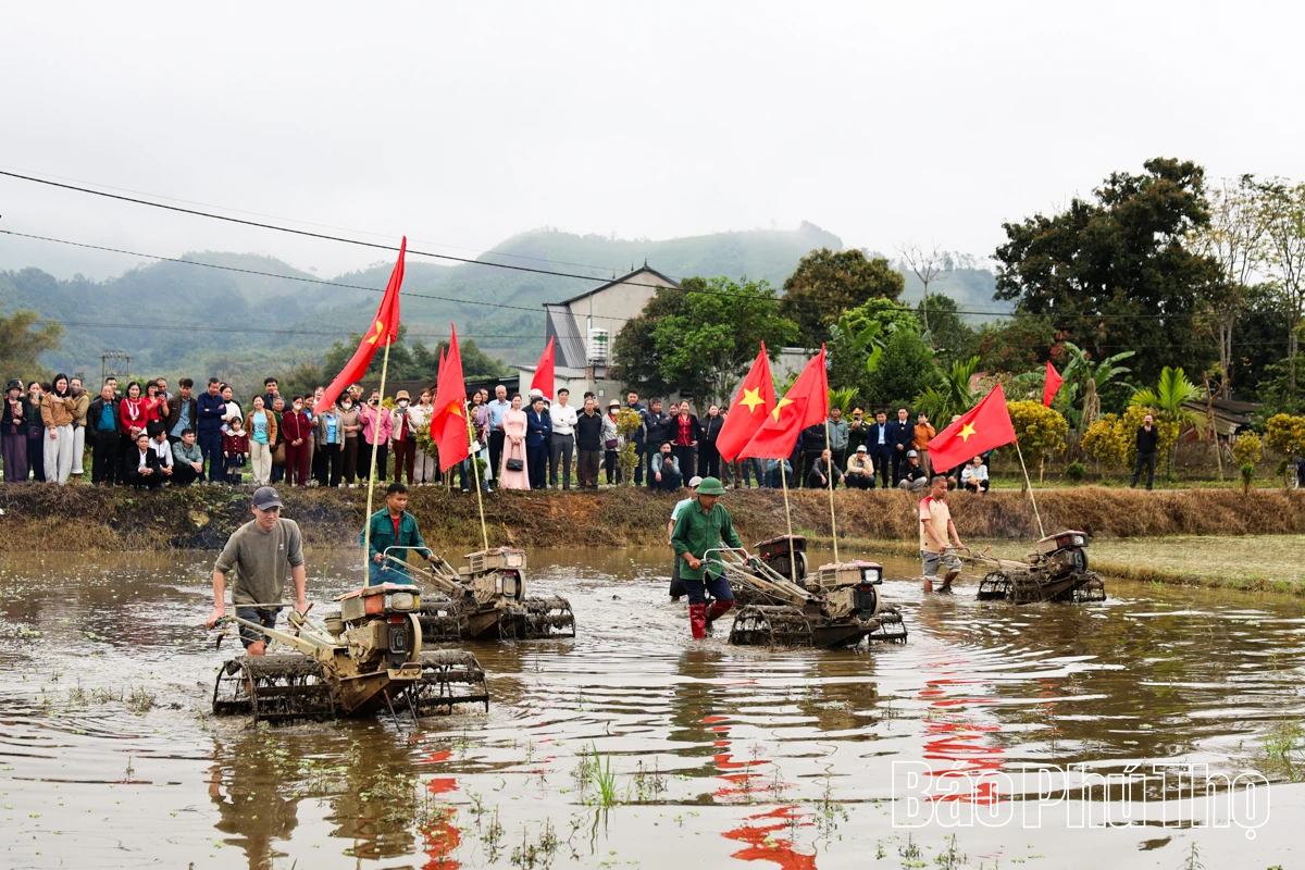 Rộn ràng khí thế lao động sản xuất nông nghiệp đầu Xuân mới