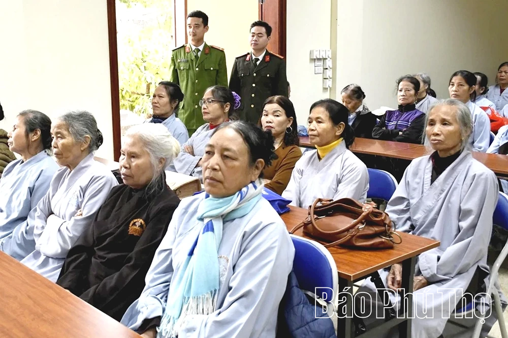 Kỳ II: “Điểm tựa lòng dân” trong đồng bào tôn giáo