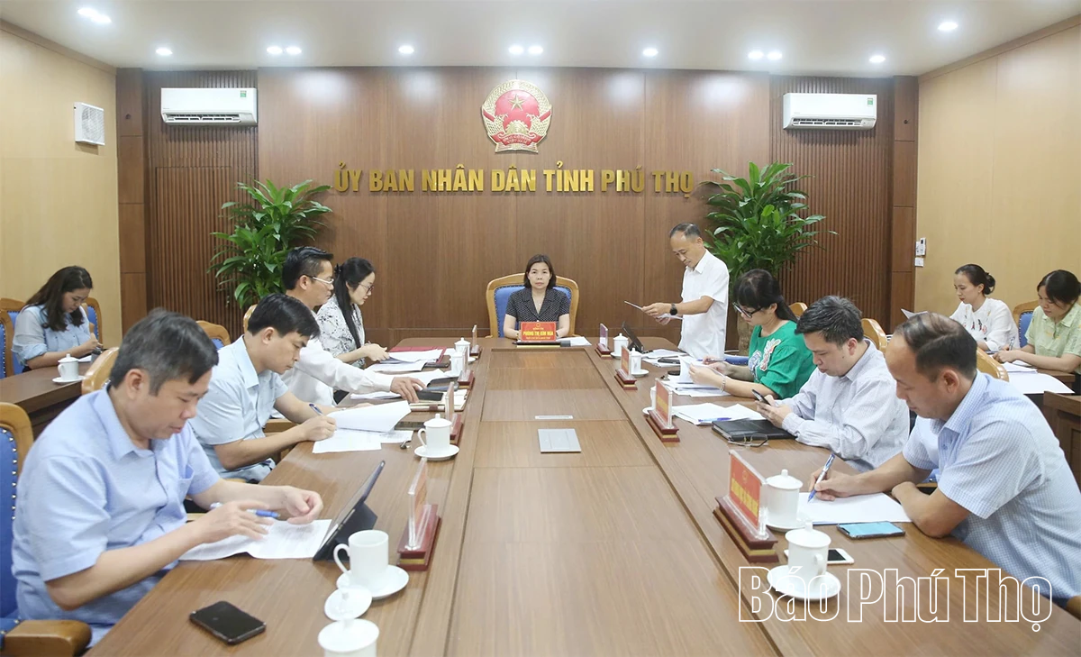 UBND tỉnh nghe Sở Tư pháp báo cáo một số dự thảo nghị quyết