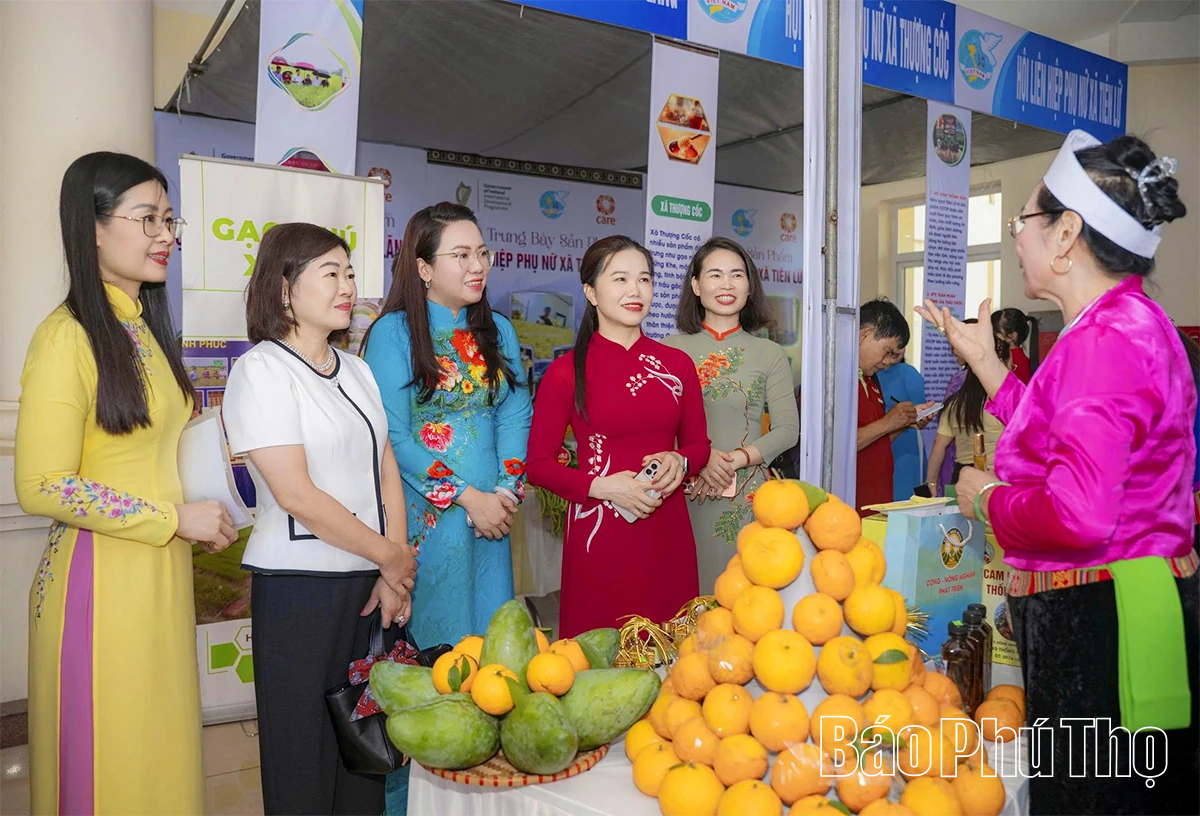 Biểu dương 20 gia đình tiêu biểu trong xây dựng gia đình hạnh phúc, làm kinh tế giỏi
