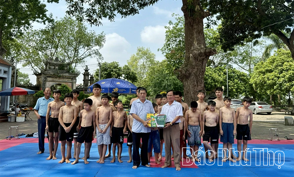 Bế giảng lớp học vật dân tộc dành cho thanh thiếu niên hè năm 2026