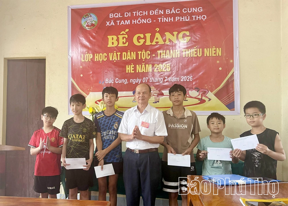 Bế giảng lớp học vật dân tộc dành cho thanh thiếu niên hè năm 2026