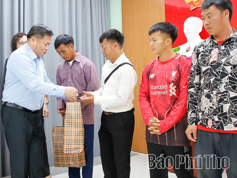 Thực hiện chính sách đối với người di cư tự do để không ai bị bỏ lại phía sau - Kỳ 2: Để những phận người không còn vô danh