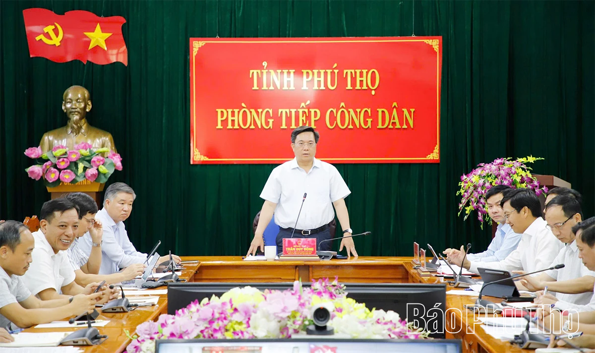 Chủ tịch UBND tỉnh Trần Duy Đông yêu cầu giải quyết ngay những kiến nghị chính đáng của công dân